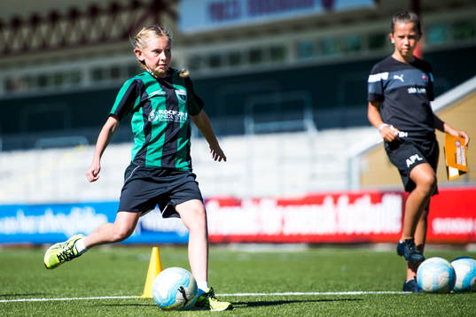 Julia Lindström 10 år från Hyllie IFs F05/06