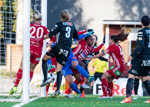 Piteås Lena Blomkvist gör 2-1 på tilläggstid