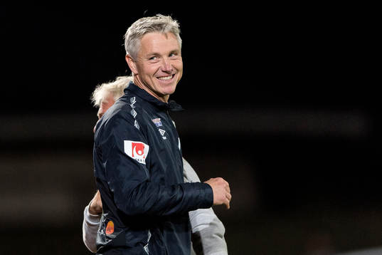 Varbergs tränare Jörgen Wålemark jublar