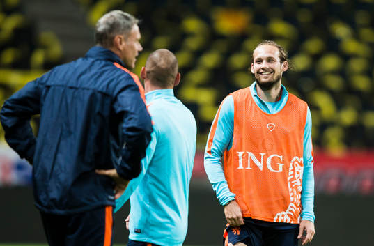 Daley Blind med assisterande tränare Marco van Basten