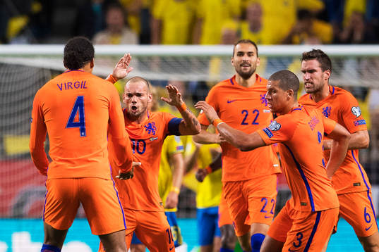Hollands Wesley Sneijder (nr 10) jublar