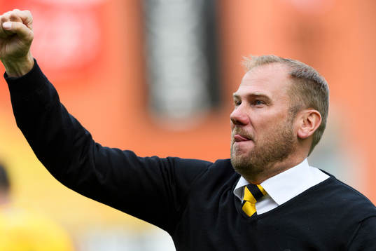 Elfsborgs manager Magnus Haglund jublar