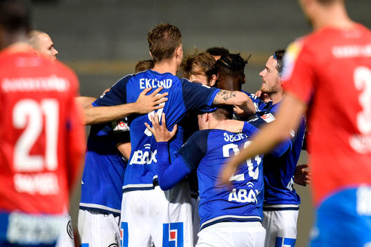 Sundsvalls Lars Christian Krogh Gerson jublar med