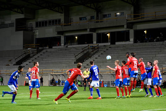 Sundsvalls Lars Christian Krogh Gerson gör 0-1 på frispark