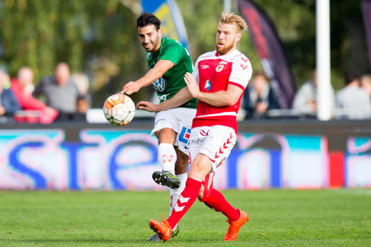 Jönköpings André Calisir mot Kalmars Henri Anier