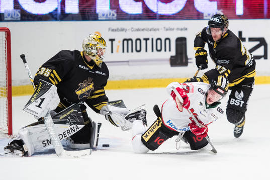 s målvakt Robin Rahm och Ludvig Claesson