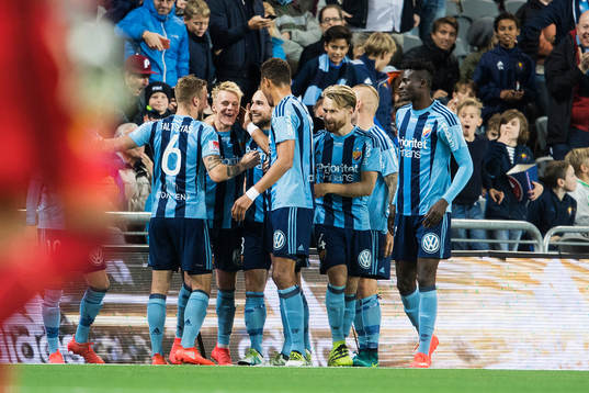 Djurgårdens Elliot Käck gör 3-1 och jublar med Magnus
