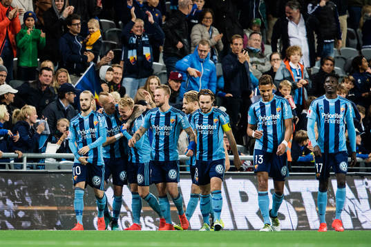 Djurgårdens Elliot Käck gör 3-1 och jublar med Magnus