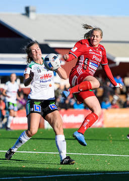 Mallbackens Sandra Andersson och Piteås Irma Helin