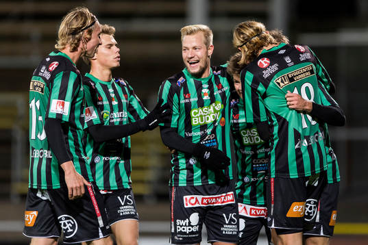 Varbergs spelare jublar