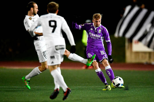 Oskarshamns Emil Dolk och Christopher Christensson och IFK