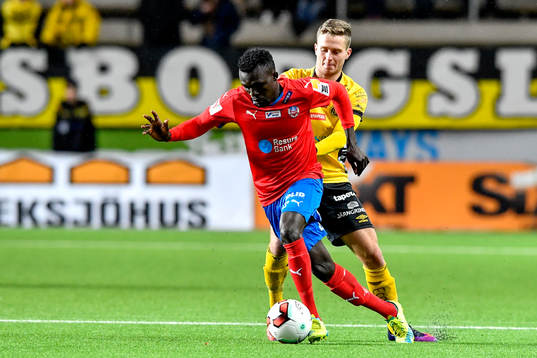 Helsingborgs Lalawélé Atakora och Elfsborgs Adam Lundqvist