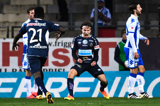 Gefles Simon Skrabb jublar efter 0-1