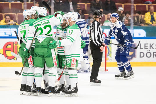 Rögles Sebastian Wännström jublar