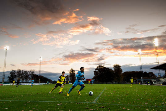 Ängelholms Ardian Rexhepi och Athletics Olukorede Aiyegbusi