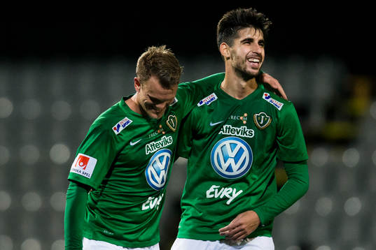 Jönköpings Stian Aasmundsen och Alejandro Fernandez Portillo glada