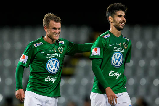 Jönköpings Stian Aasmundsen och Alejandro Fernandez Portillo glada