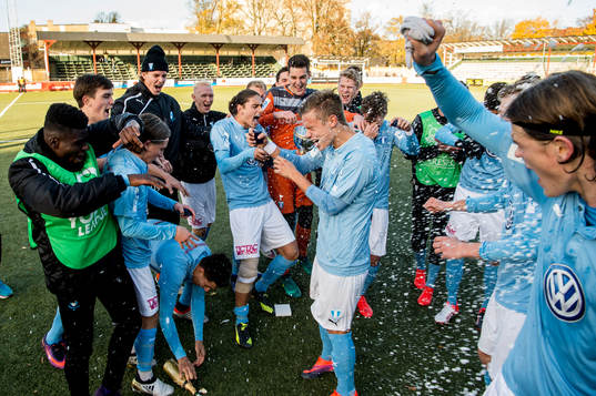 Malmös spelare jublar