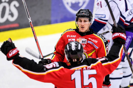 Luleås Bill Sweatt jublar