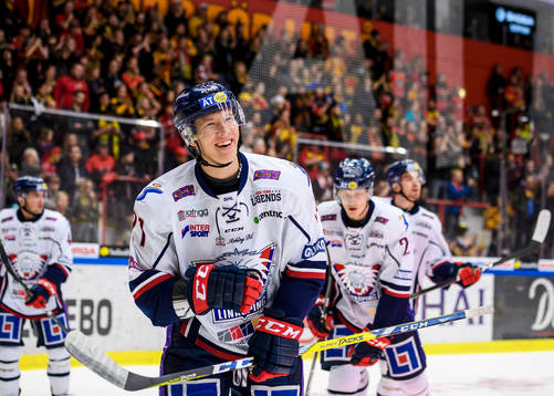 Linköpings Emil Sylvegård jublar