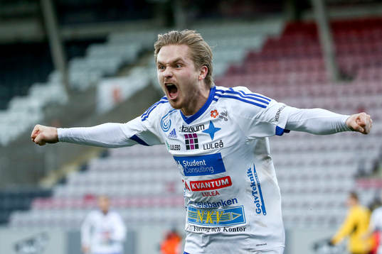 Luleås Joel Rajalakso jublar efter 2-0