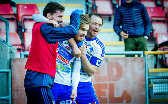 Luleås Joel Rajalakso gör 0-2 och jublar