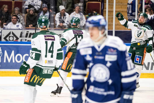 Färjestads Alexander Johansson jublar