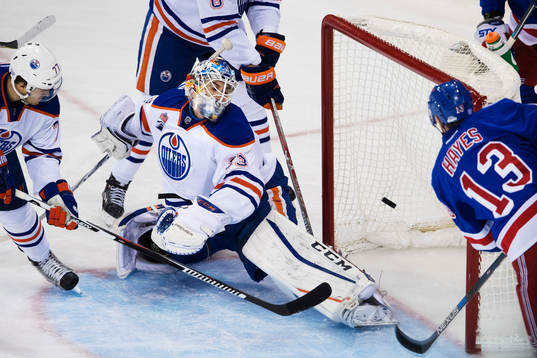 Edmontons Cam Talbot släpper in 1-1 från New Yorks Kevin