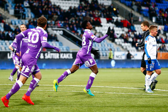 IFK Göteborgs Lawson Sabah jublar efter att han gjort 0-1