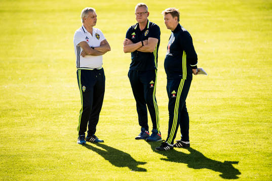 Landslagschef Lars Richt, förbundskapten Janne Andersson och assisterande förbundskapten Peter Wettergren