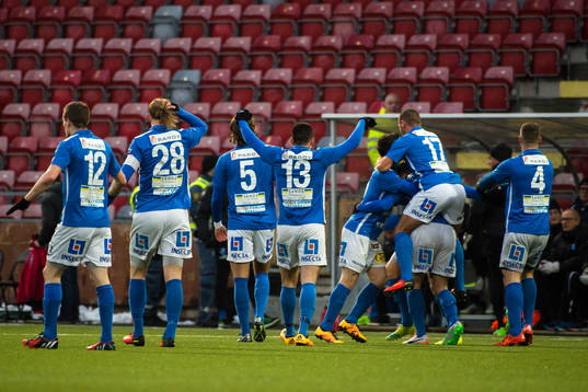 Norrbys spelare jublar