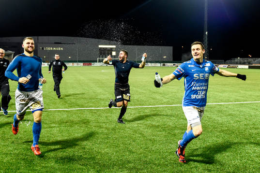 Norrbys spelare jublar