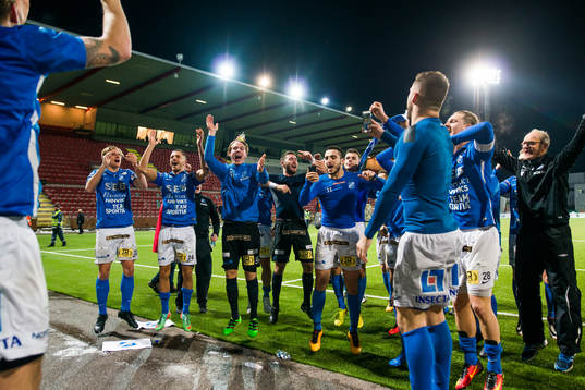 Norrbys spelare jublar