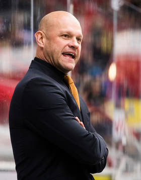 Modos tränare Andreas Johansson