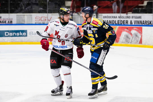 Modos Andreas Heier och Södertäljes Simon Karlsson