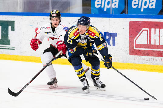 Modos Jesper Lindgren jagar Södertäljes Johan Skinnars