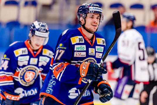 Växjös Pontus Netterberg jublar