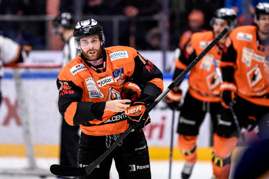 Karlskronas Mattias Guter jublar