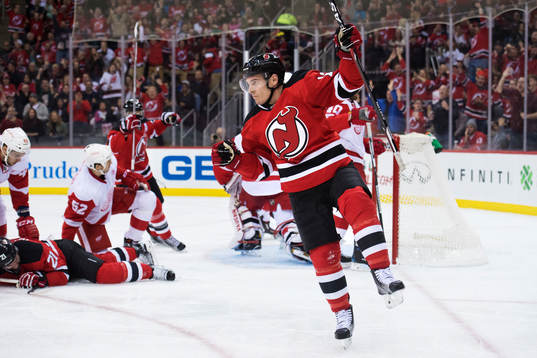 New Jerseys Michael Cammalleri jublar