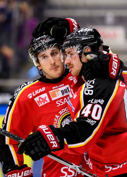 Luleås Kael Mouillierat (h) jublar