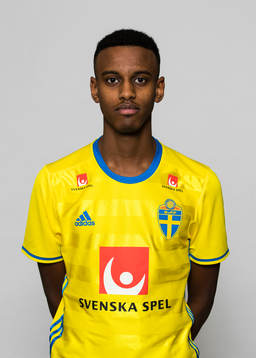 Abiel Sequar i P17/99-landslaget poserar för ett porträtt den 28 november 2016 i Stockholm. 