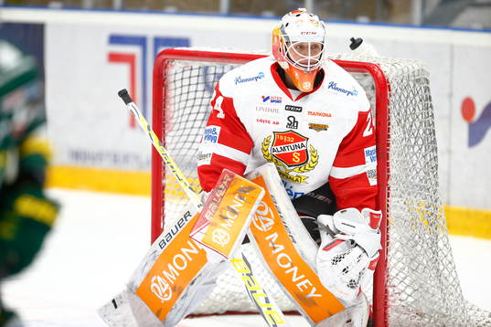 Almtunas målvakt Jonas Johansson