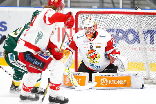 Almtunas målvakt Jonas Johansson