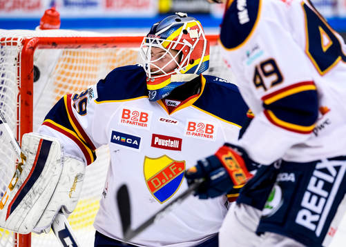 Luleås Linus Nässén skott sitter bakom Djurgårdens