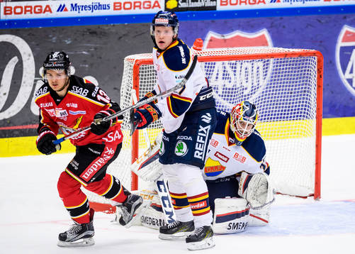Luleås Julius Junttila och Djurgårdens Emil Johansson
