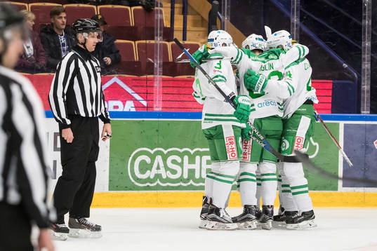 Rögles Almen Bibic David Åslin Ludvig Claesson jublar