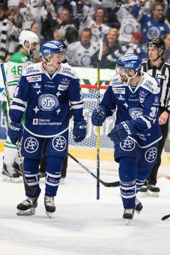Leksands Olle Alsing och Markus Lauridsen jublar i