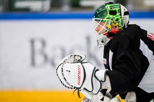 Målvakt Oscar Dansk