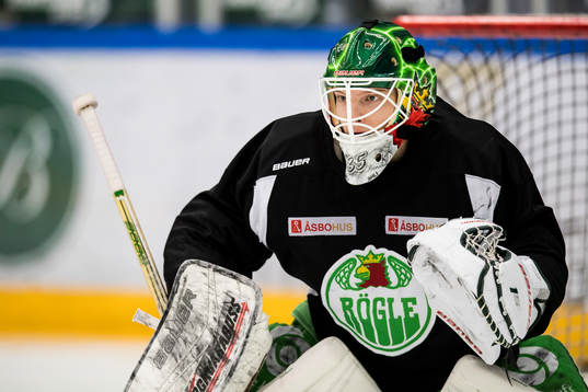 Målvakt Oscar Dansk