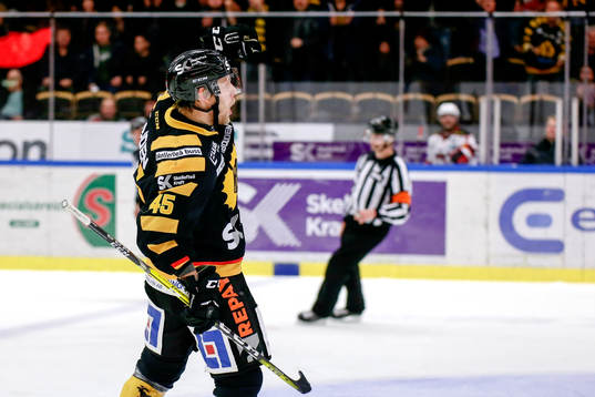 Skellefteås Oscar Möller jublar